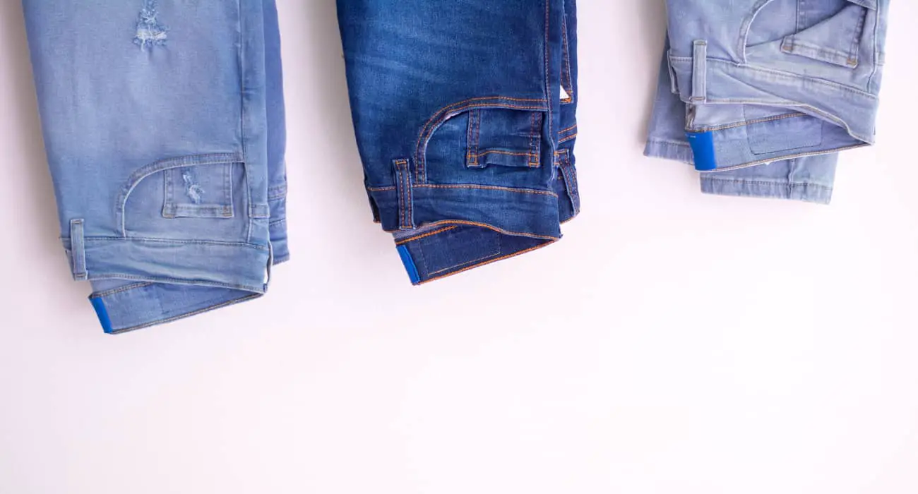 Différents jeans