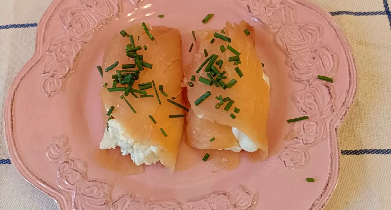 roulés de saumon au fromage frais présentation
